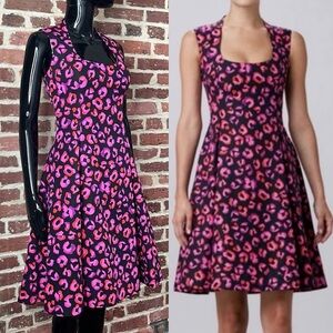 Like new Kate Spade New York Dress in Bold Print Size 2
